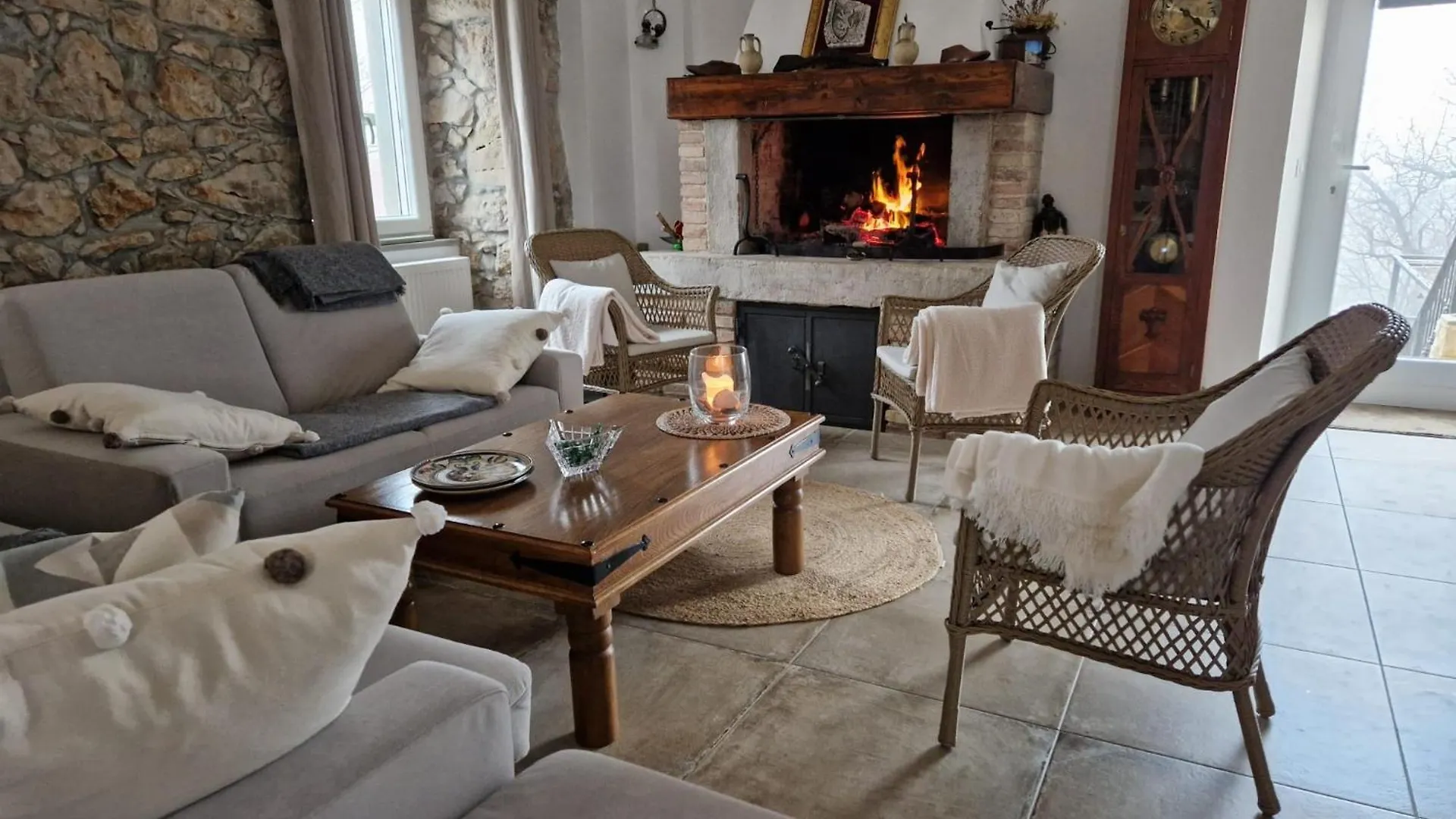 Ivanje Stone House Rosuja 빌라 0*,  크로아티아